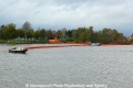 Ölsperre Kiel Kanal (OK-291013-1).jpg
